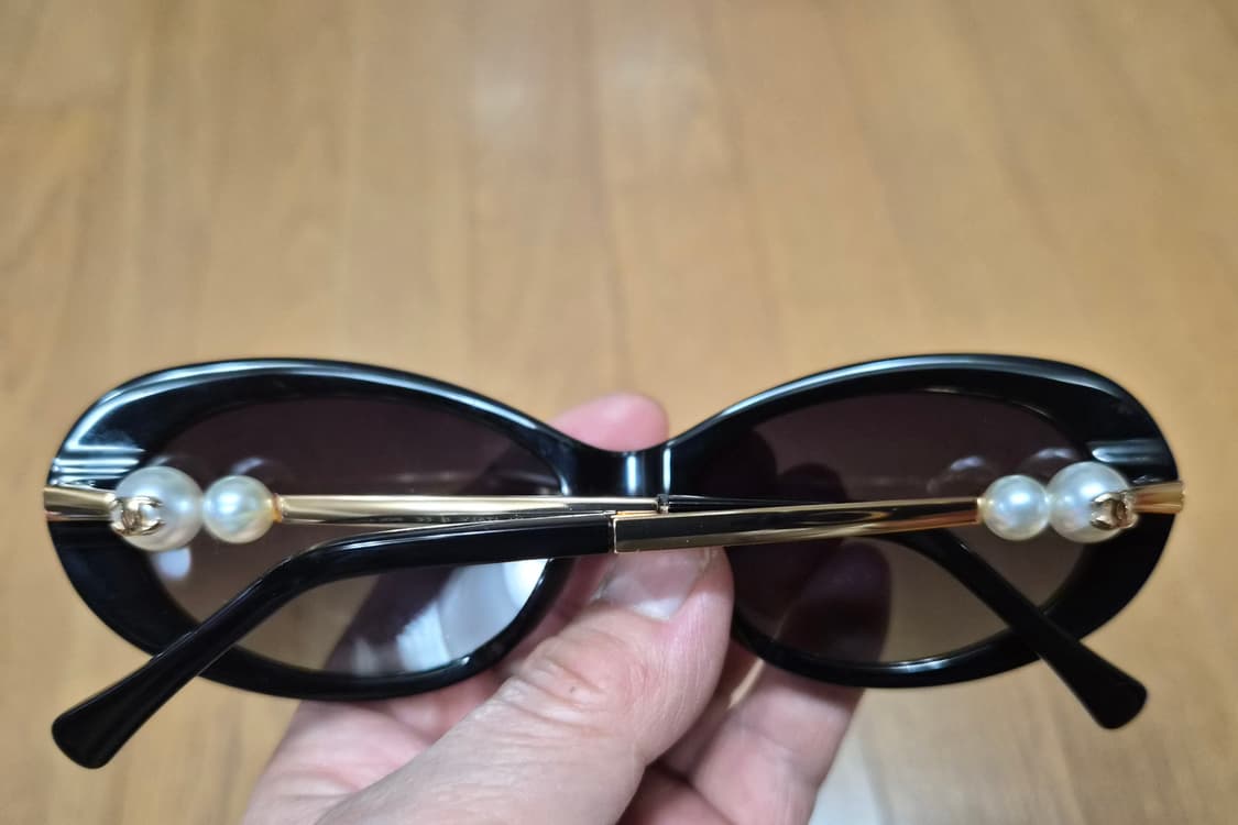 (정품) 샤넬 CC 로고 진주 선글라스 (명품 여자 안경테) 상품이미지2