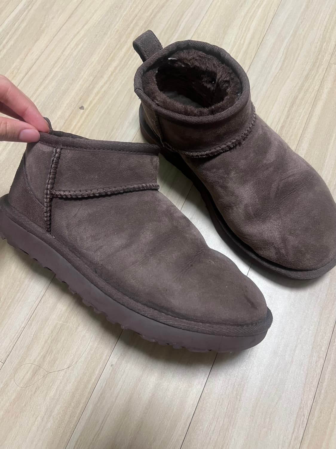 어그 클래식 울트라 미니 부츠 번트 시더 240 상품이미지3