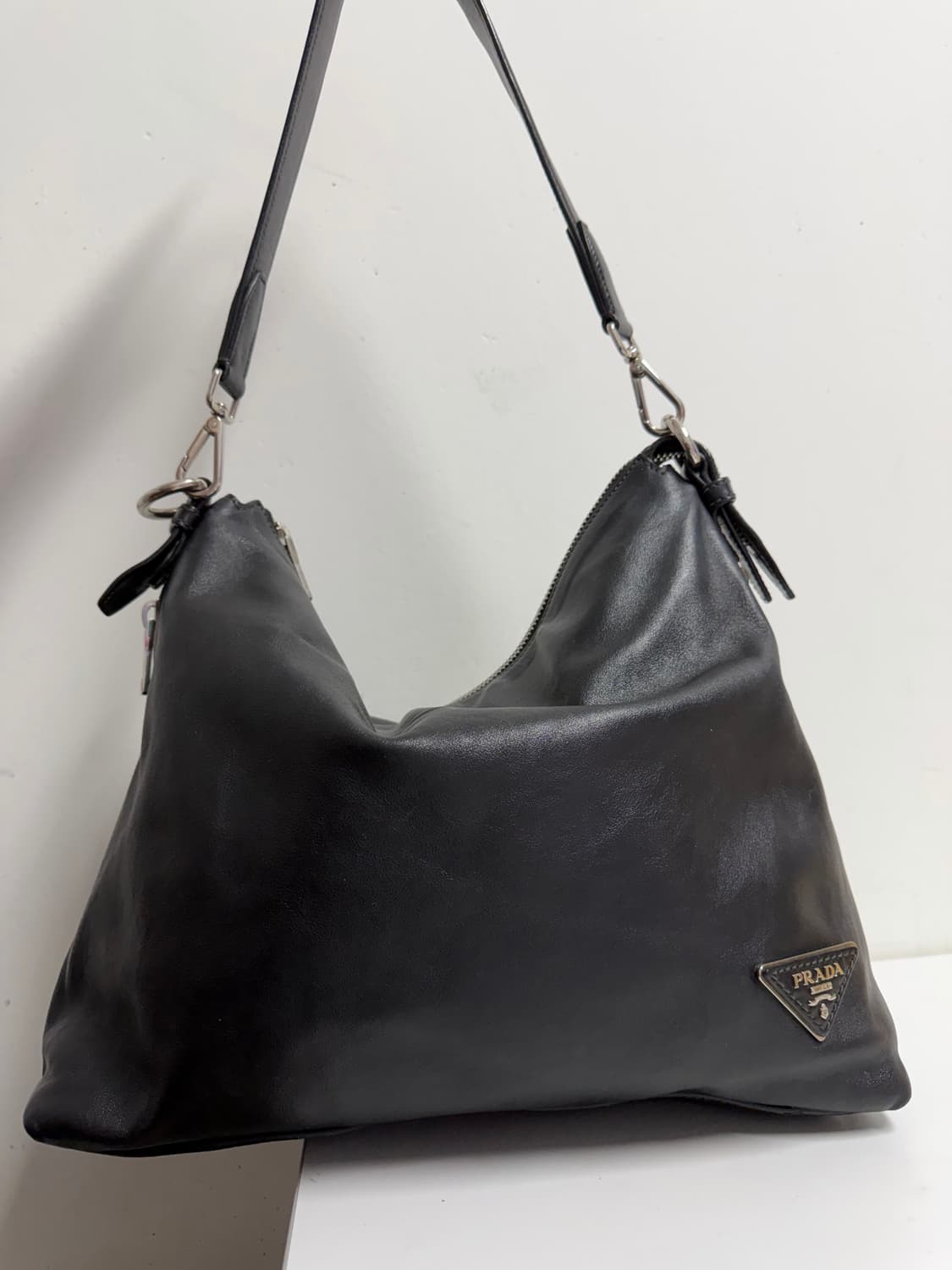 [정품] 프라다 카프 스킨 숄더백 상품이미지1