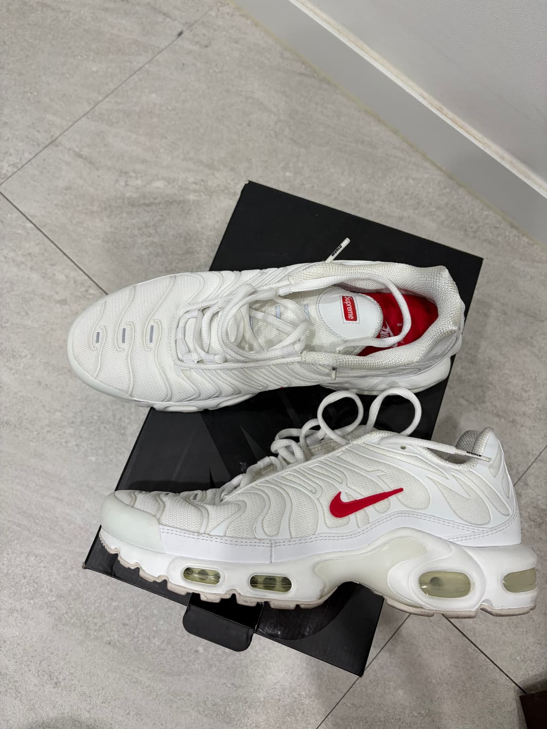 슈프림에어맥스 플러스 260  상품이미지1