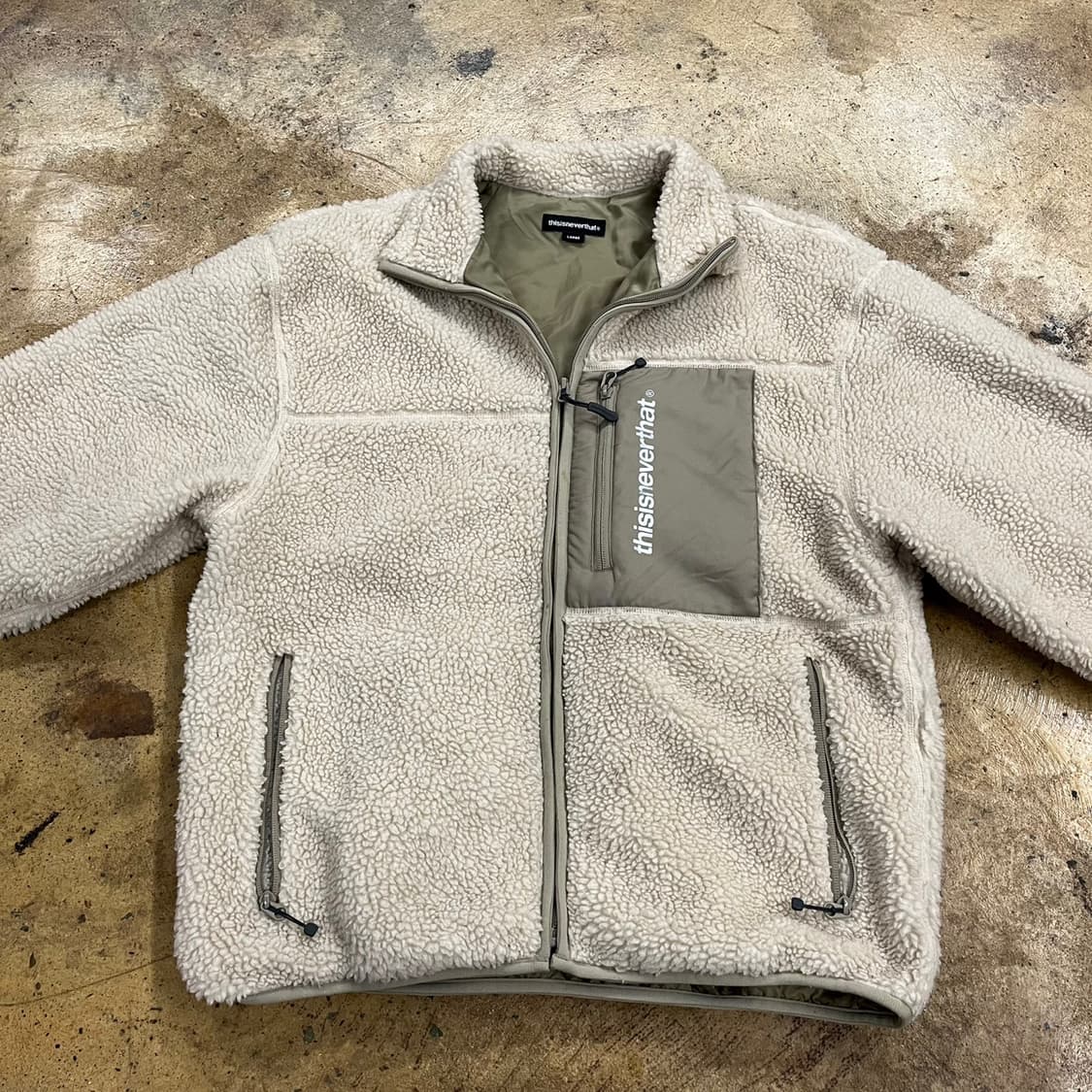 디네댓 베이지 카키 후리스  상품이미지3