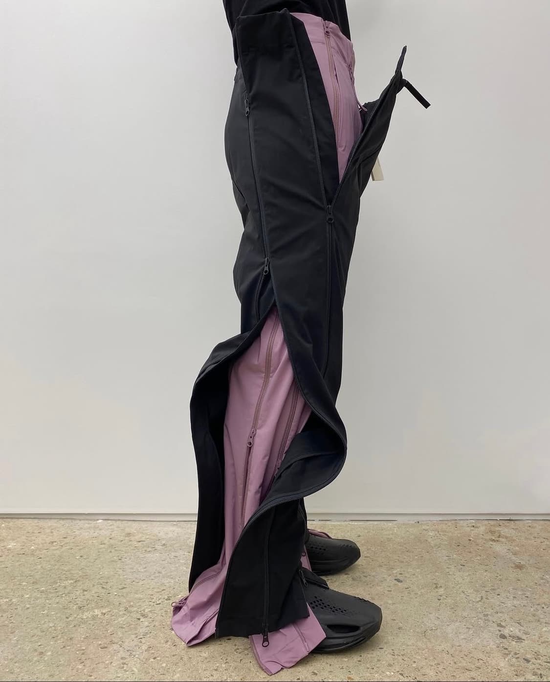 5.1 테크니컬 팬츠 센터 상품이미지1