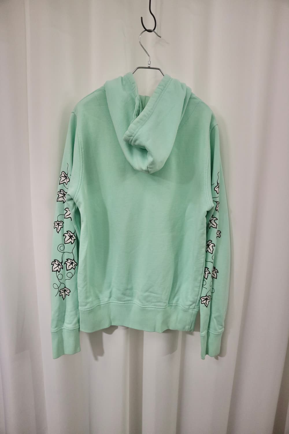 Ashley Williams graphic hoodie 상품이미지3