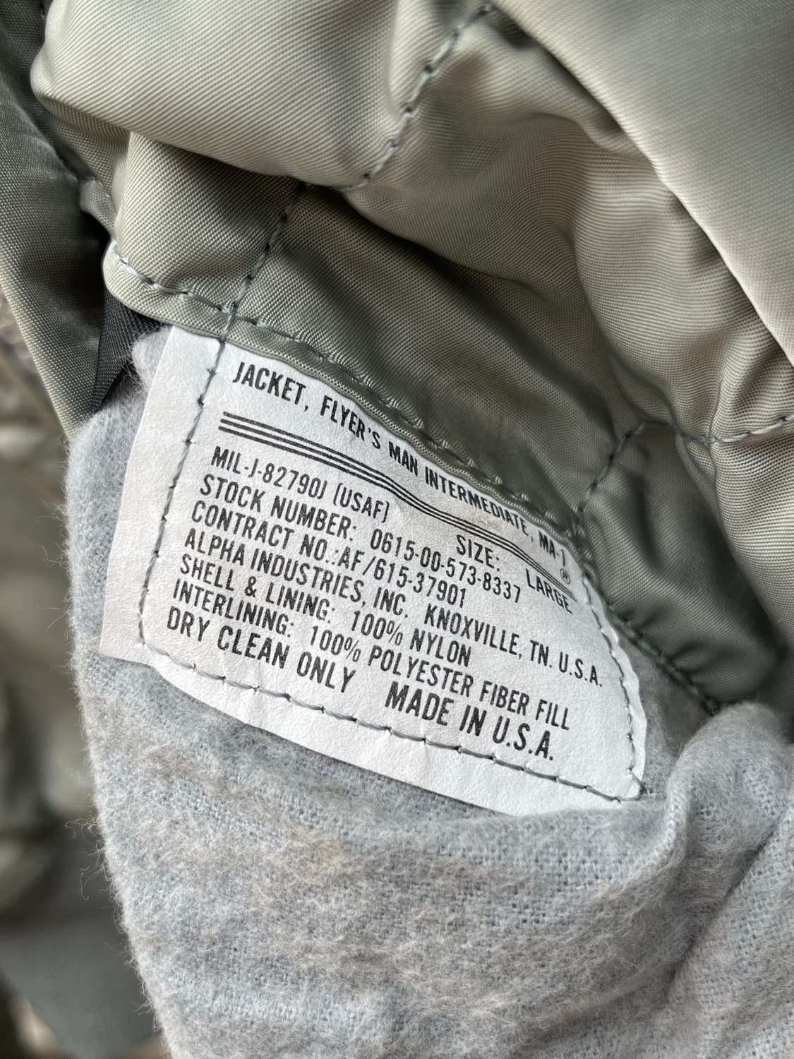 90s USA 미군 알파 인더스트리 MA-1 항공 점퍼 플라이트 자켓 상품이미지10