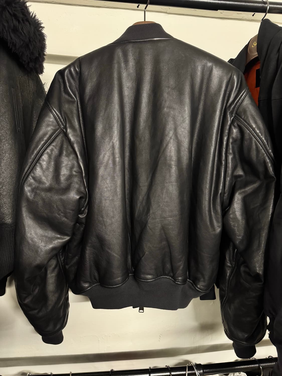 발렌시아가 가드로브 레더 봄버 상품이미지7