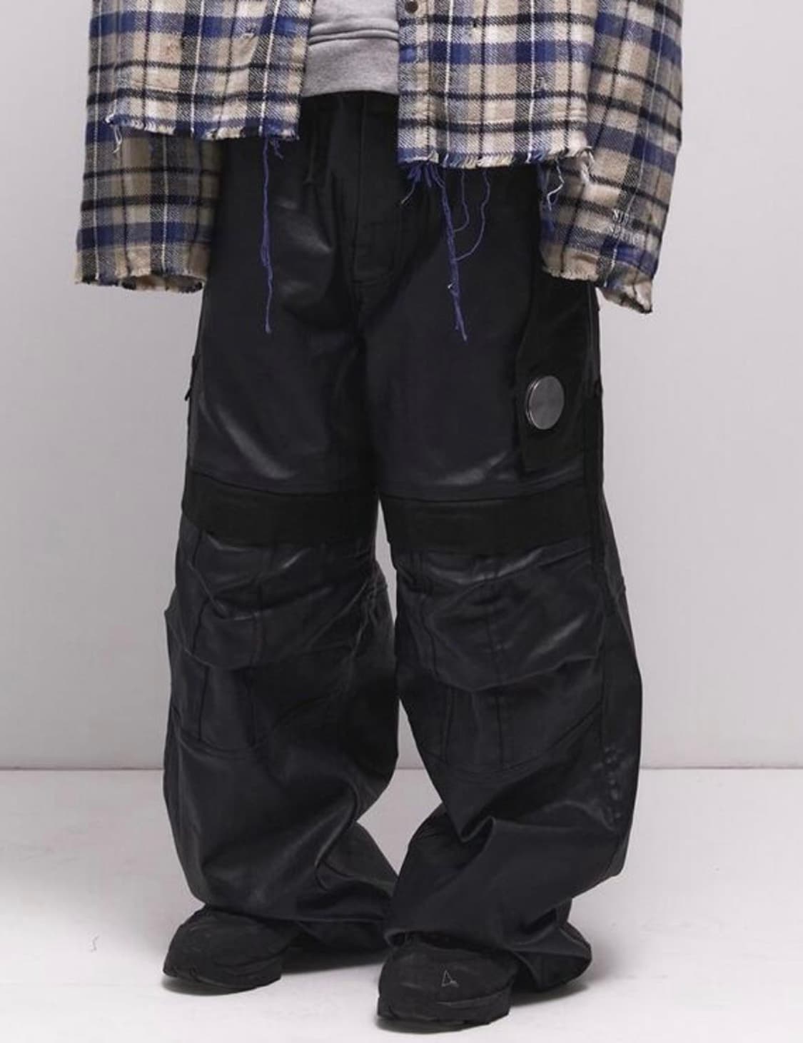 [2] side service 마그네틱 레더 팬츠 상품이미지3