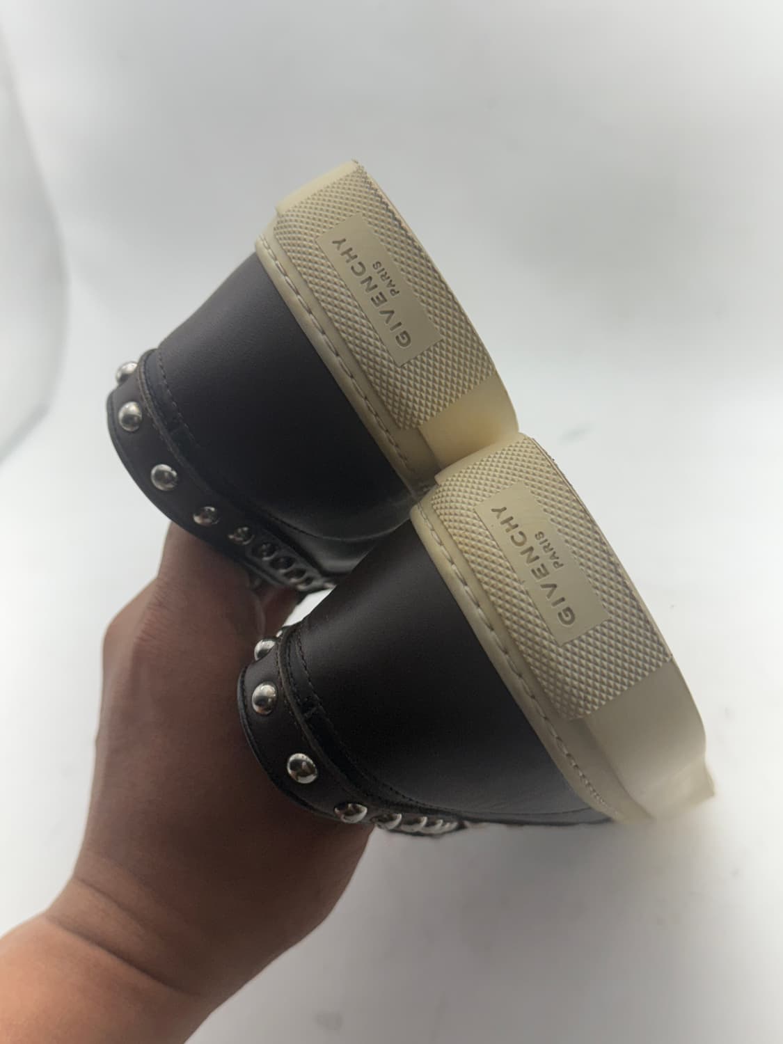 정품)지방시스니커즈255 상품이미지8