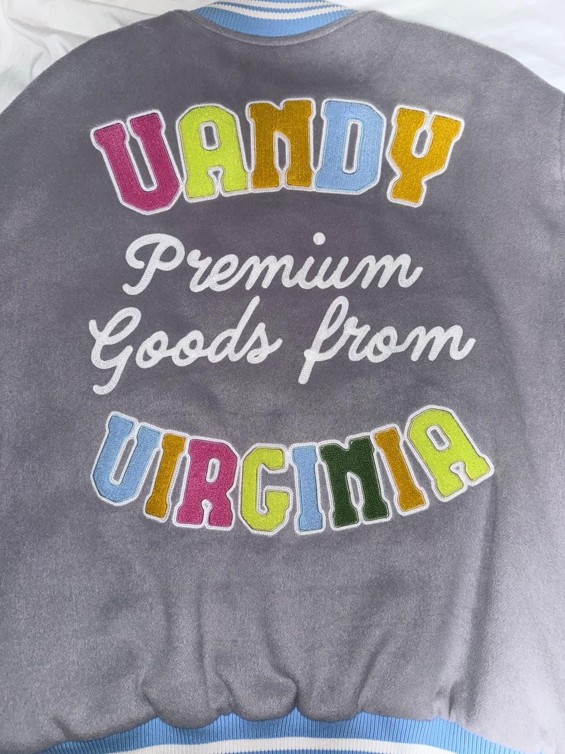 반디 더 핑크 브이텍 굿즈 바시티 자켓 그레이 L 상품이미지5