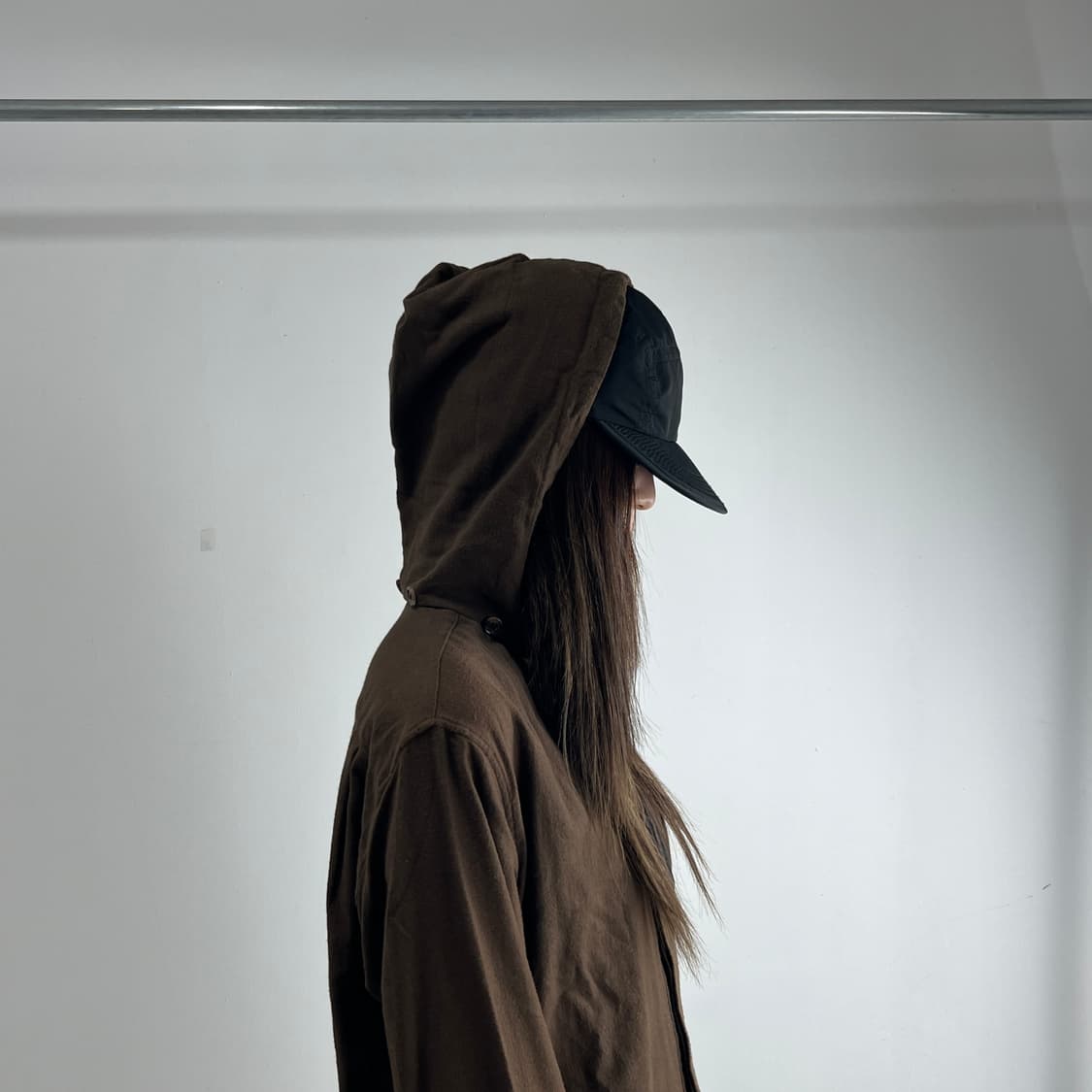 앤 드뮐미스터 헤비 코튼 히든 후드 셔츠 상품이미지3