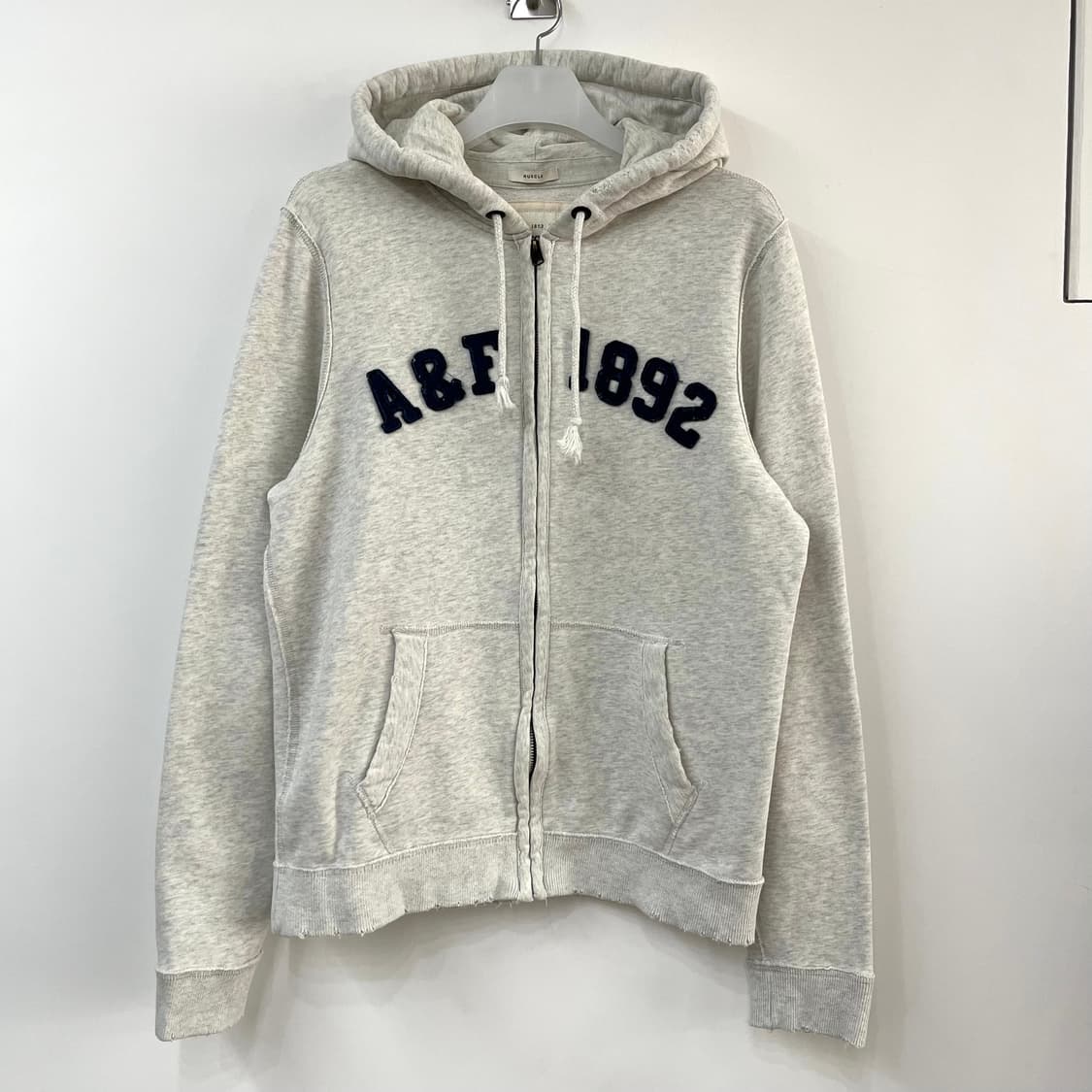아베크롬비 자수로고 오트밀 후드집업 상품이미지2