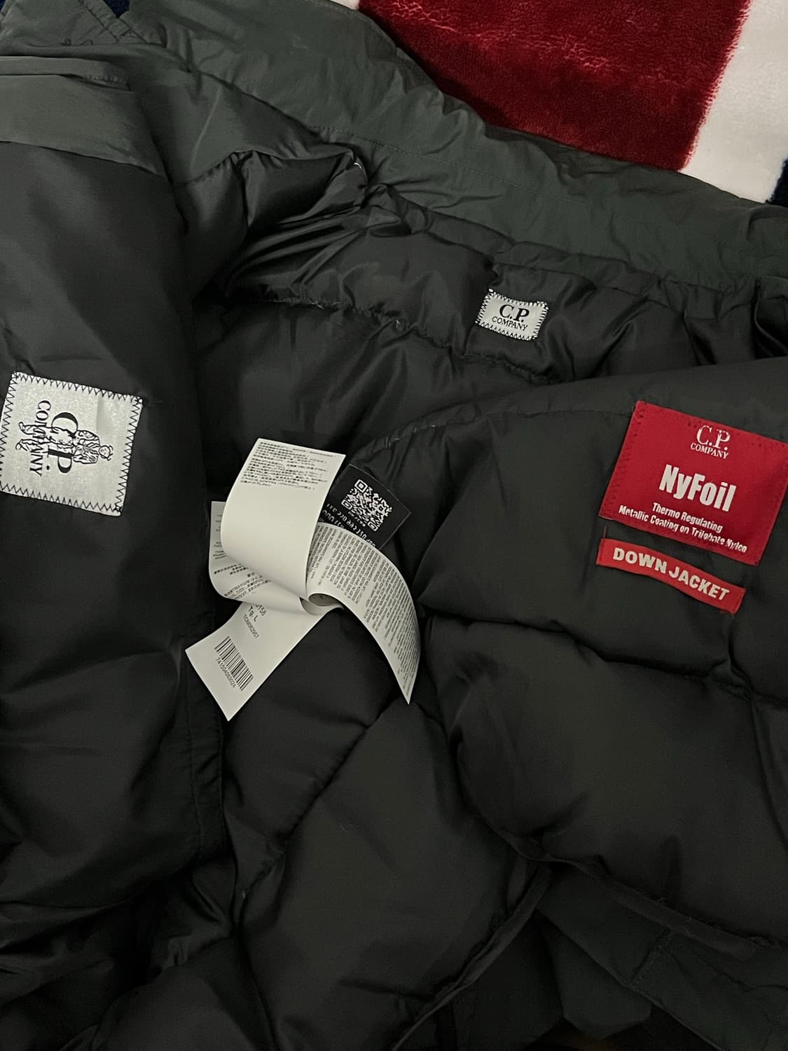 CP컴퍼니 다운 패딩 자켓 올리브 10 상품이미지4