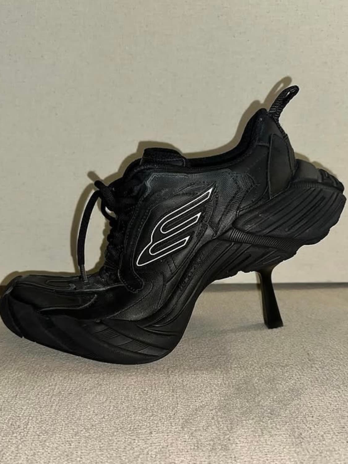 발렌시아가 먼데이 힐 삽니다. 팔아주세요 상품이미지2