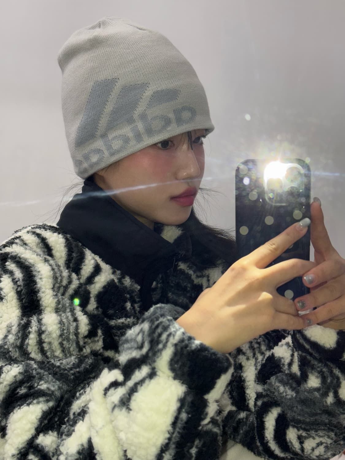 아디다스 라이트그레이 비니 상품이미지1