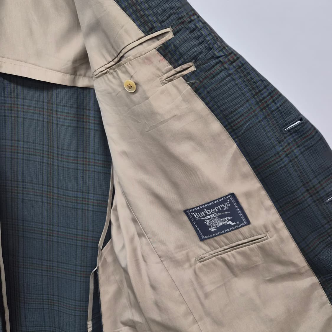 버버리 체크무늬 블레이저 자켓 남성 M 상품이미지4