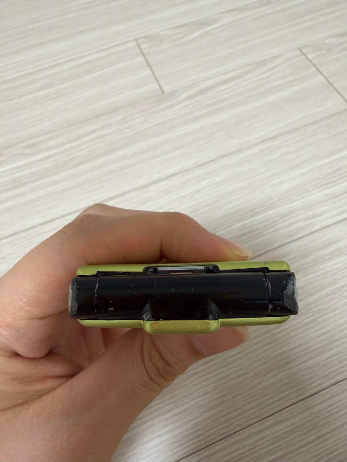 레트로 빈티지 모토로라 레이저폰 V3 라임색 상품이미지3