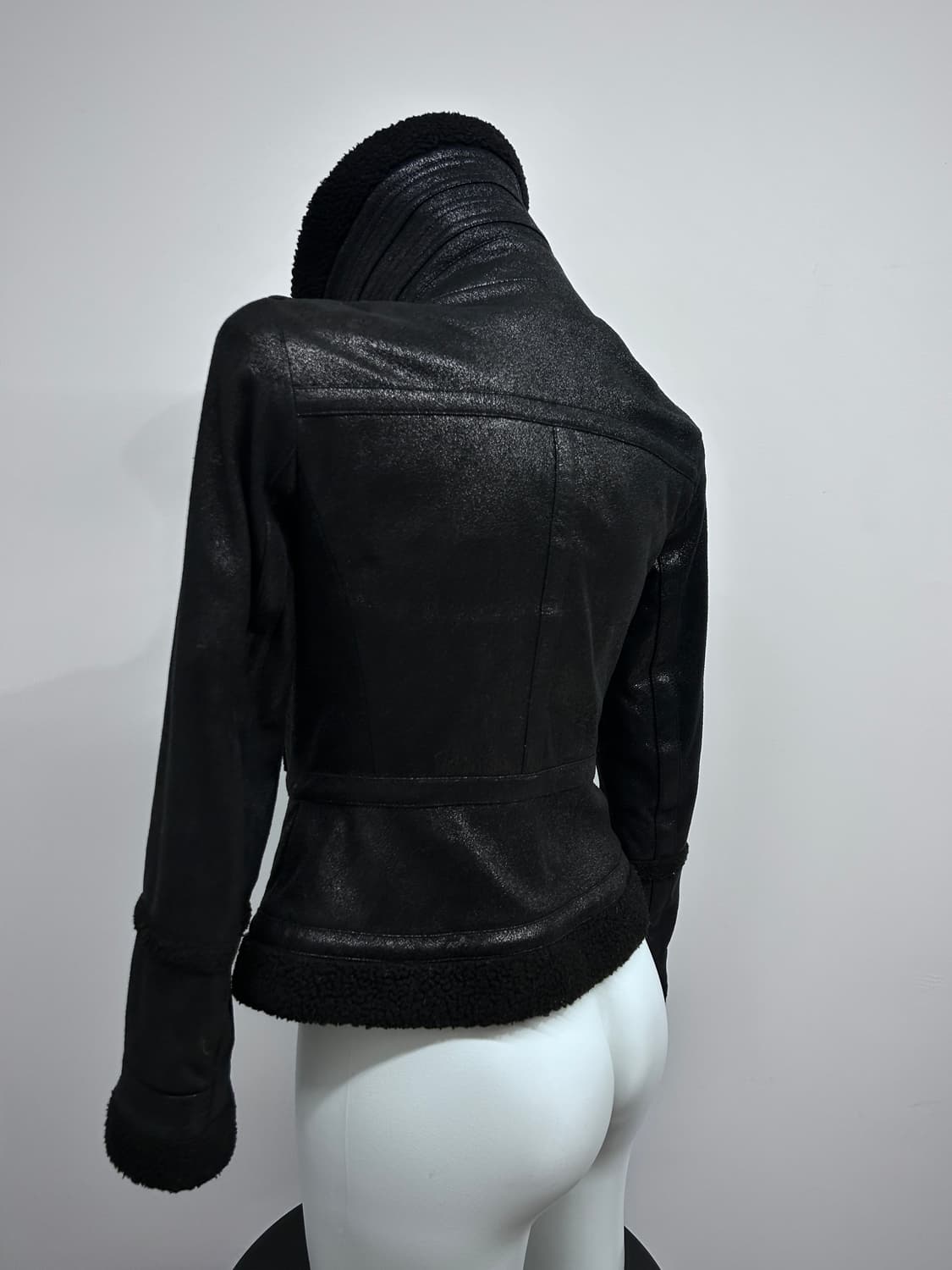 아르마니 버클 하이넥 코티드 자켓 상품이미지4