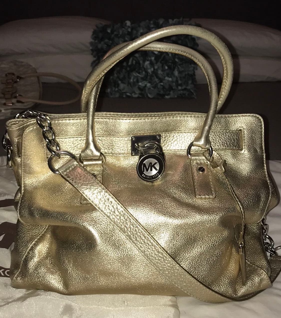 (새상품)마이클 코어스 해밀턴 가죽 토트 숄더백 골드 상품이미지2