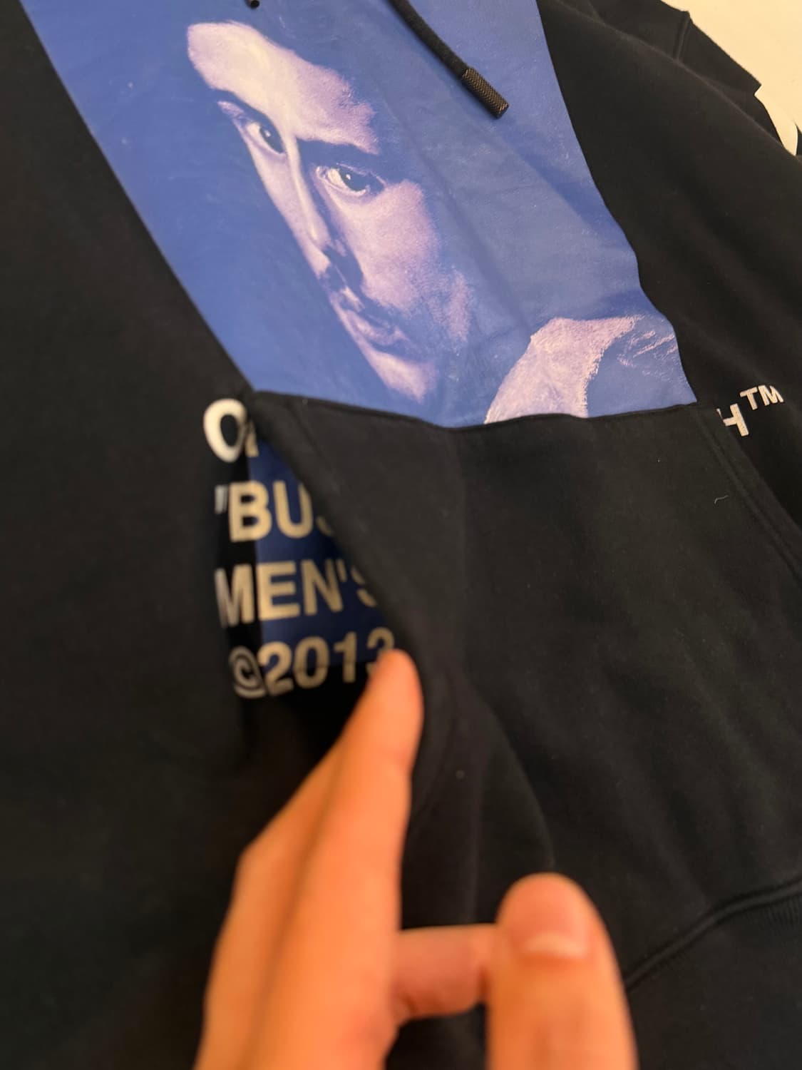 오프화이트 베르니니 후드티 블랙 상품이미지3