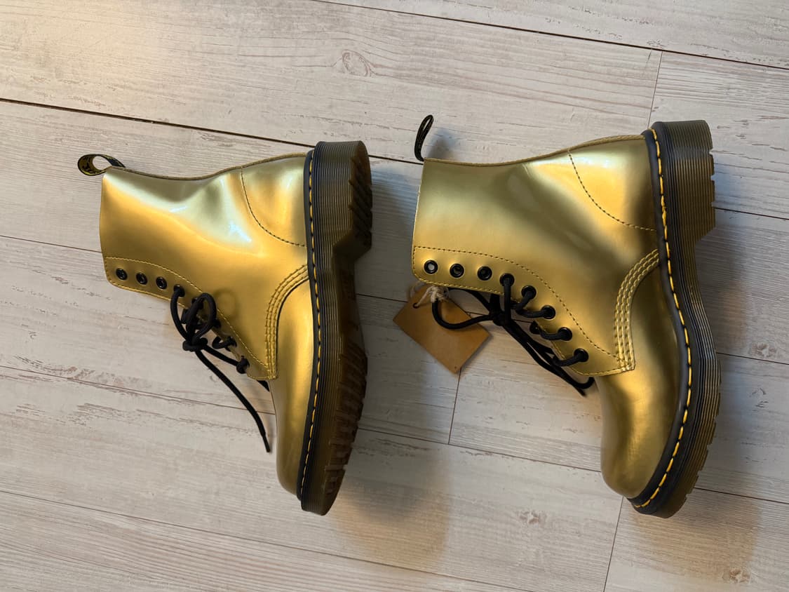 [새상품]닥터마틴 1460 Spectra Patent Gold 상품이미지5