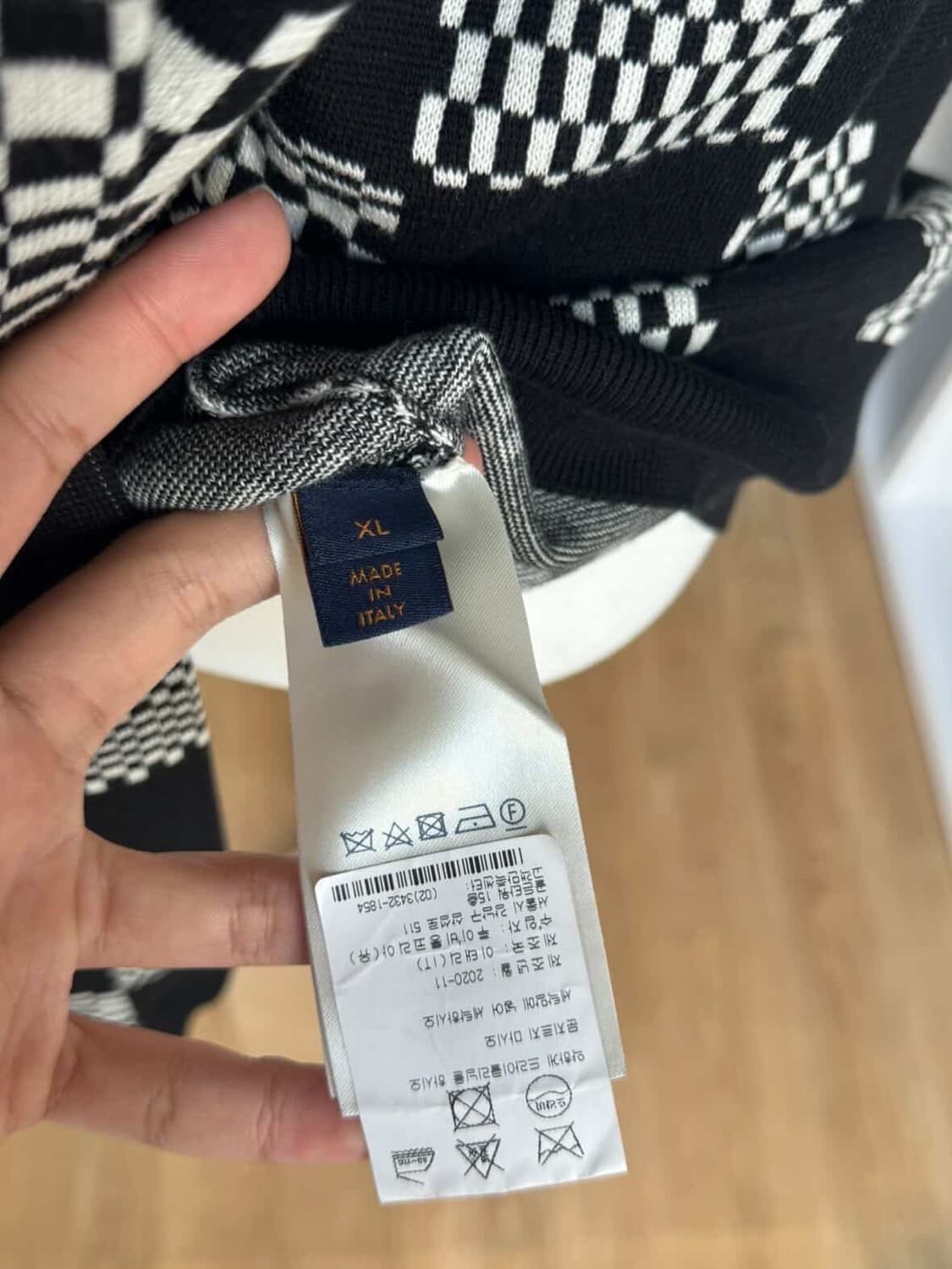 루이비통 다미에 크루넥 체크 니트 상품이미지3