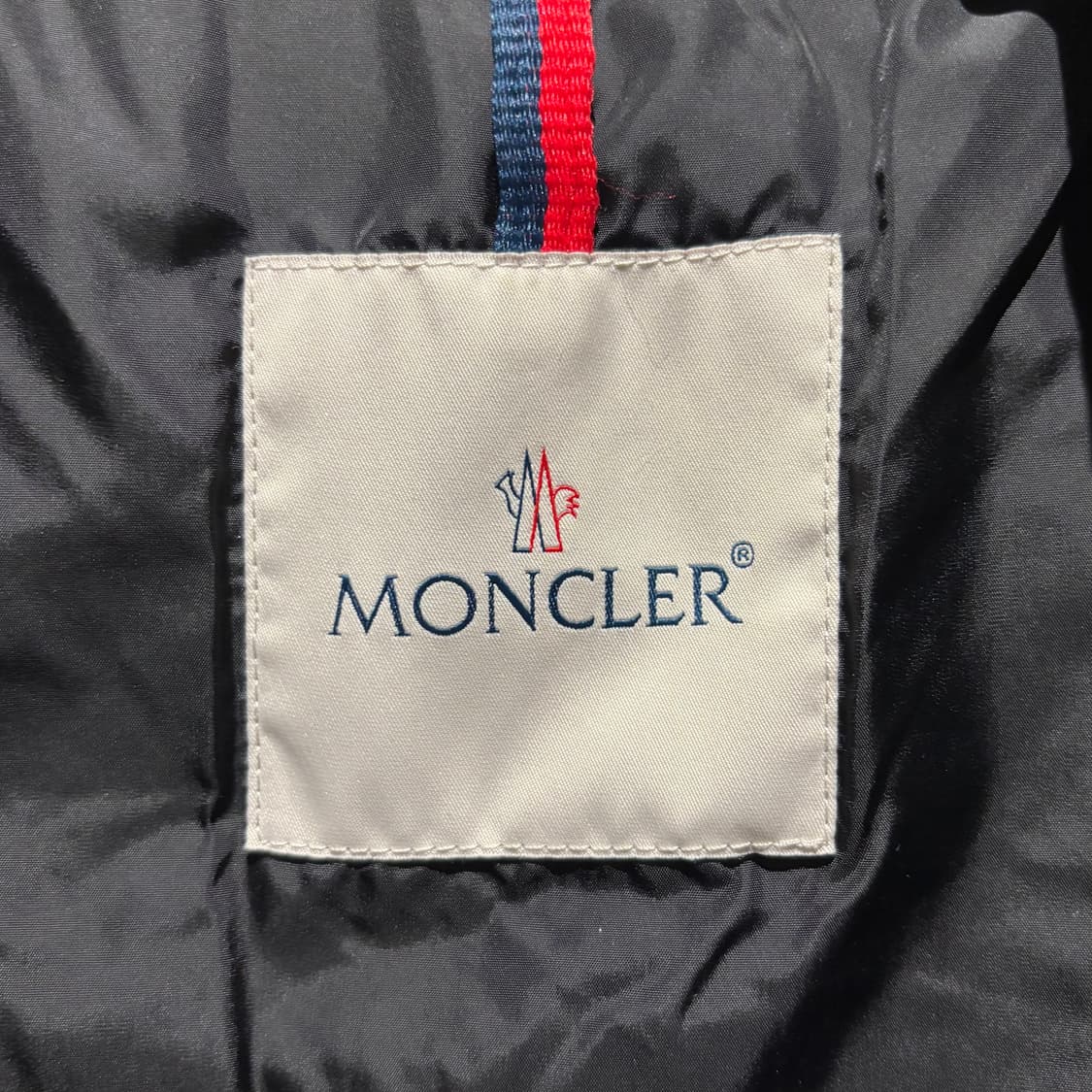 (2) 몽클레어 아미오 경량패딩  상품이미지3