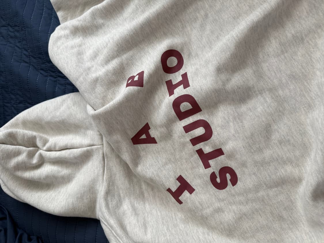 아니앱 스튜디오 후드티 상품이미지2