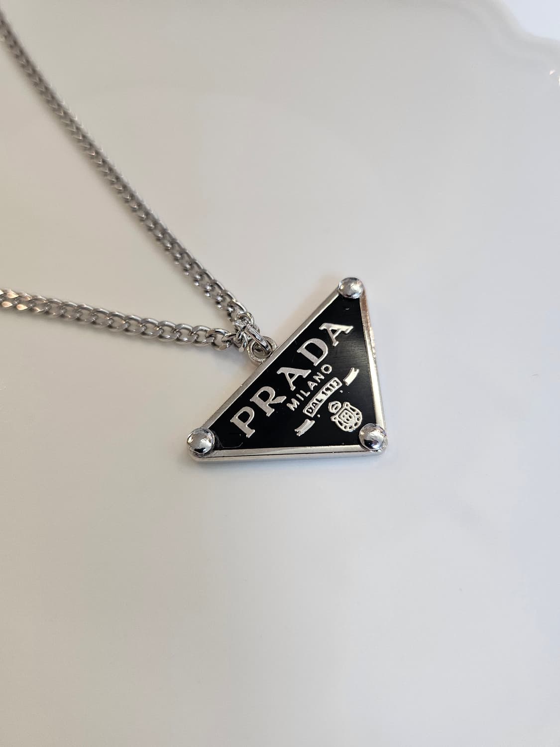 프라다 업사이클링 롱체인 목걸이 블랙 상품이미지3