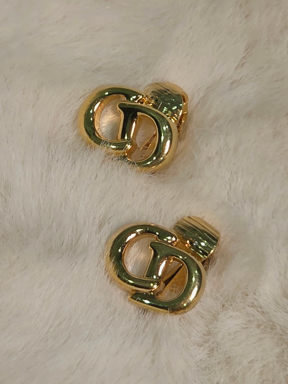 디올 cd로고 금장 클립형 귀걸이(귀찌) 상품이미지7
