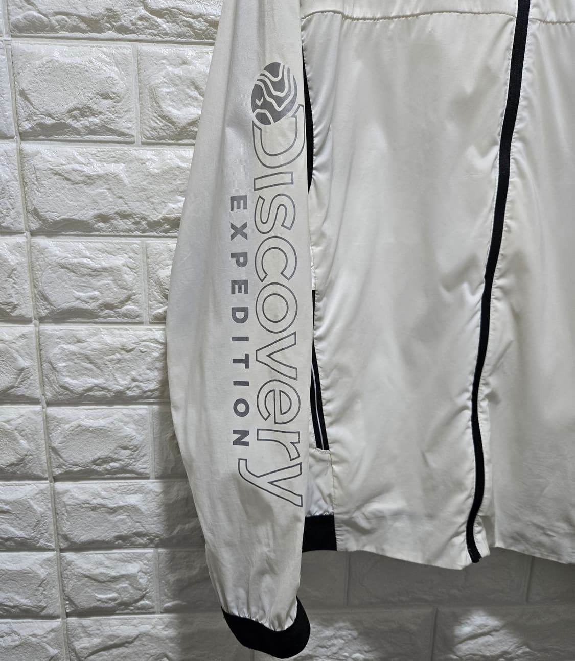 디스커버리 하이브리드 패커블 경량 바람막이 자켓 95 상품이미지5