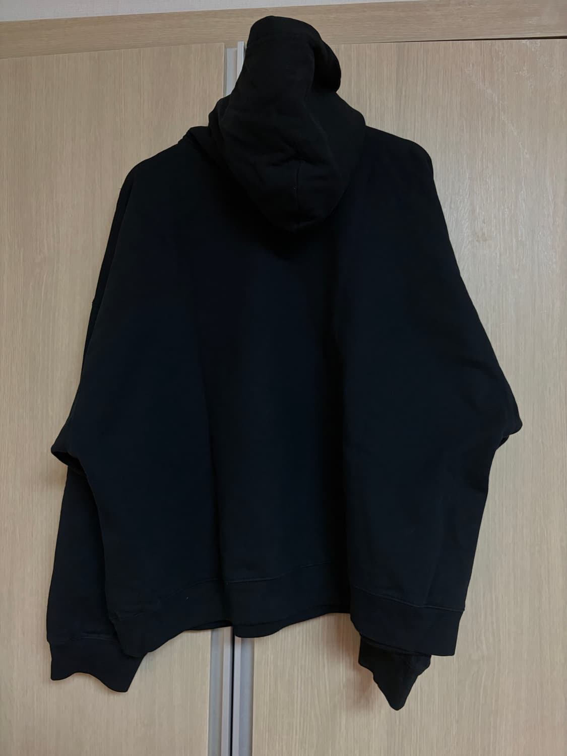 [3/105] 발렌시아가 파리 PARIS 시티 로고 후드 블랙 상품이미지4