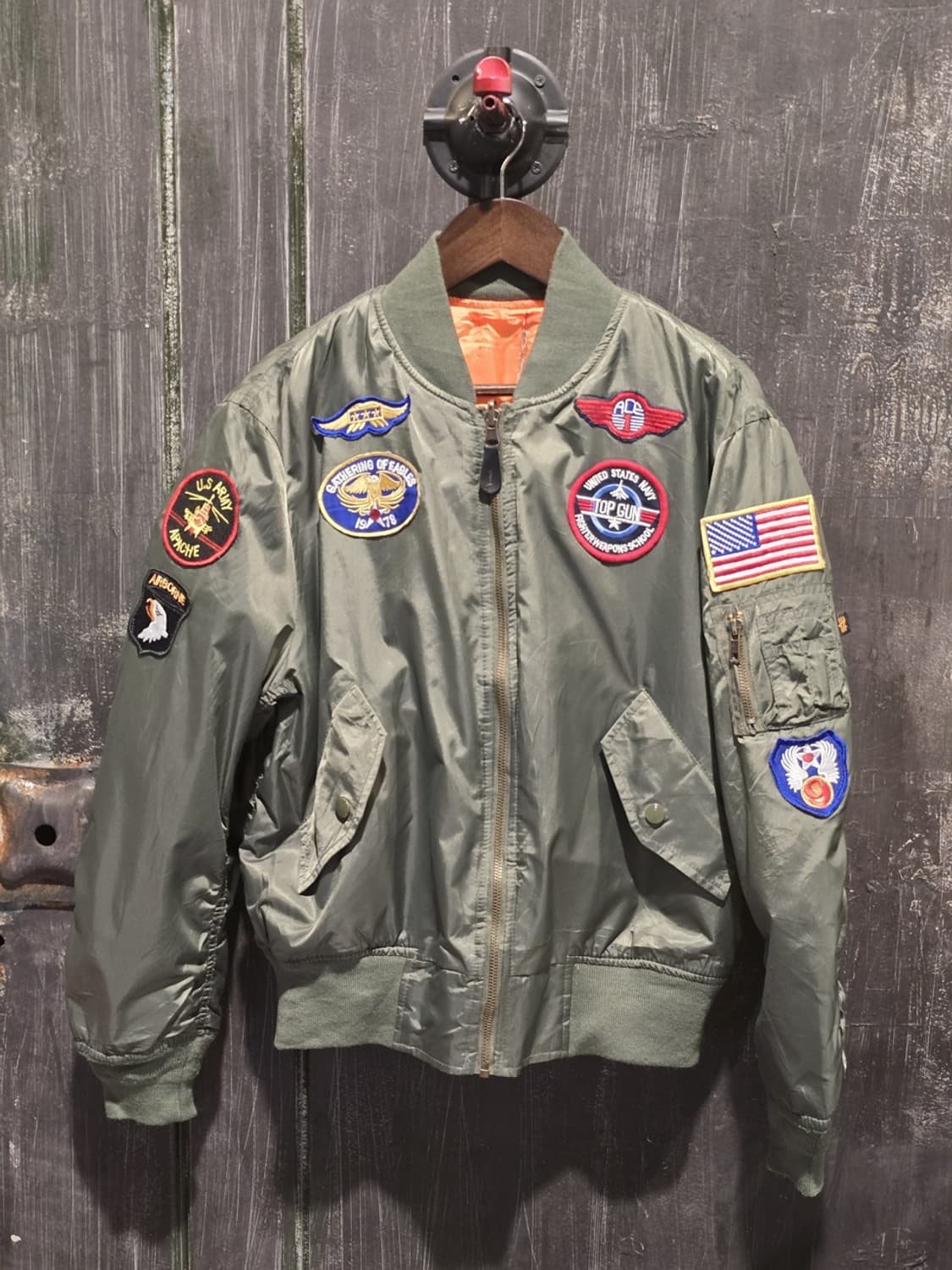 Alpha Industries Custom MA-1 Jacket 상품이미지1