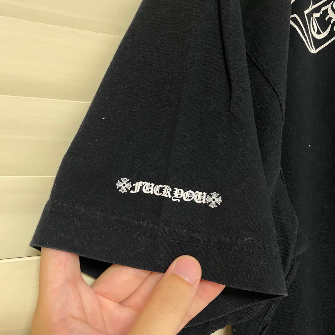 크롬하츠 Chrome Hearts 스크롤 퍽유 로고 반팔 티셔츠 XL 상품이미지4