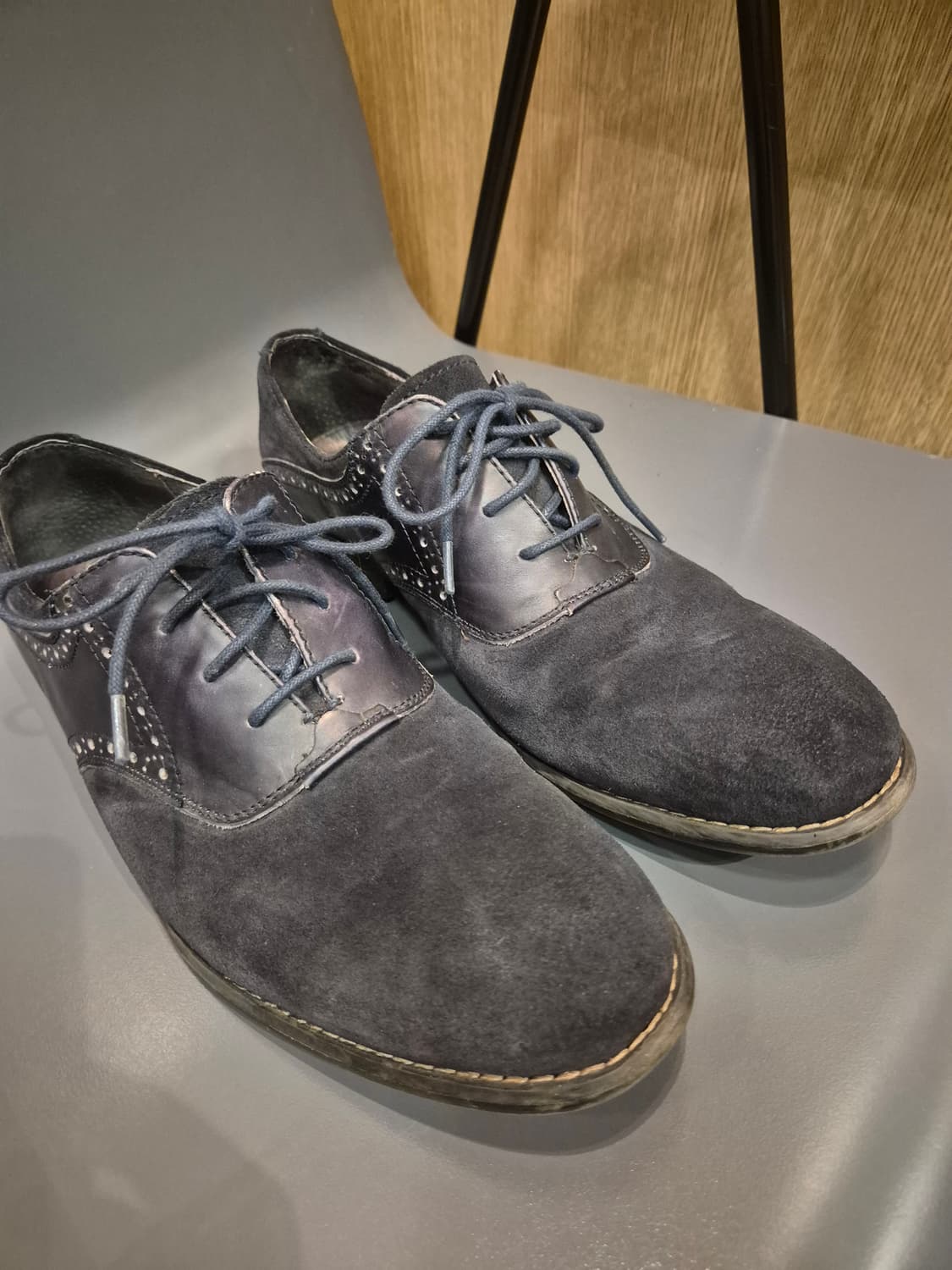 존바바토스 옥스포드 스웨이드 슈즈 265 판매합니다 상품이미지1