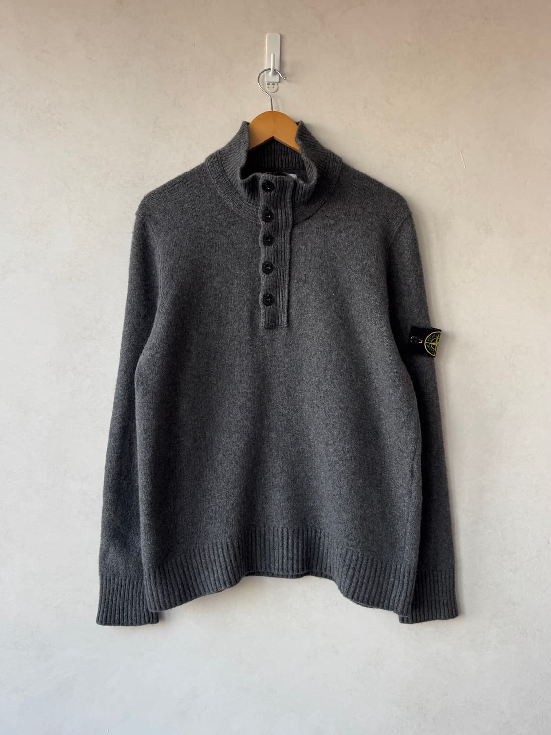 스톤아이랜드 반집업 니트 상품이미지1