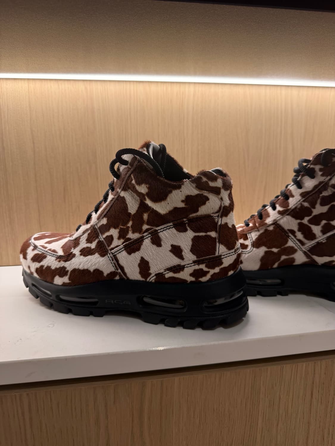 나이키 에어맥스 고아돔 부츠 / 코카오 와우 상품이미지3