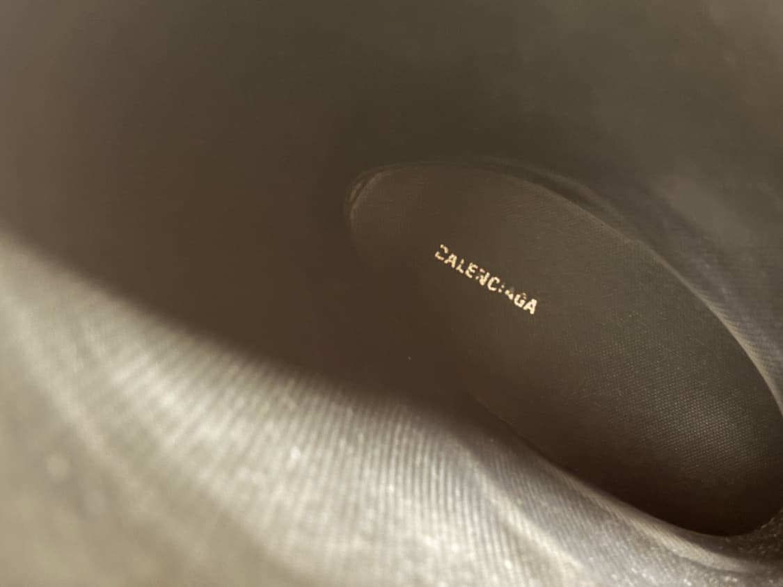 발렌시아가 크록스 블랙 42사이즈 상품이미지3