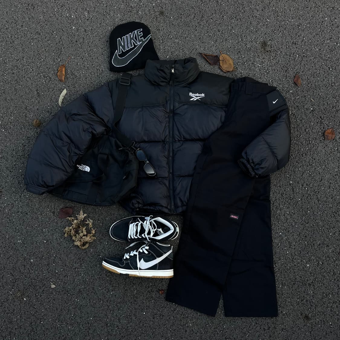 Vintage 00s Reebok Classic Puffer Jacket 상품이미지3