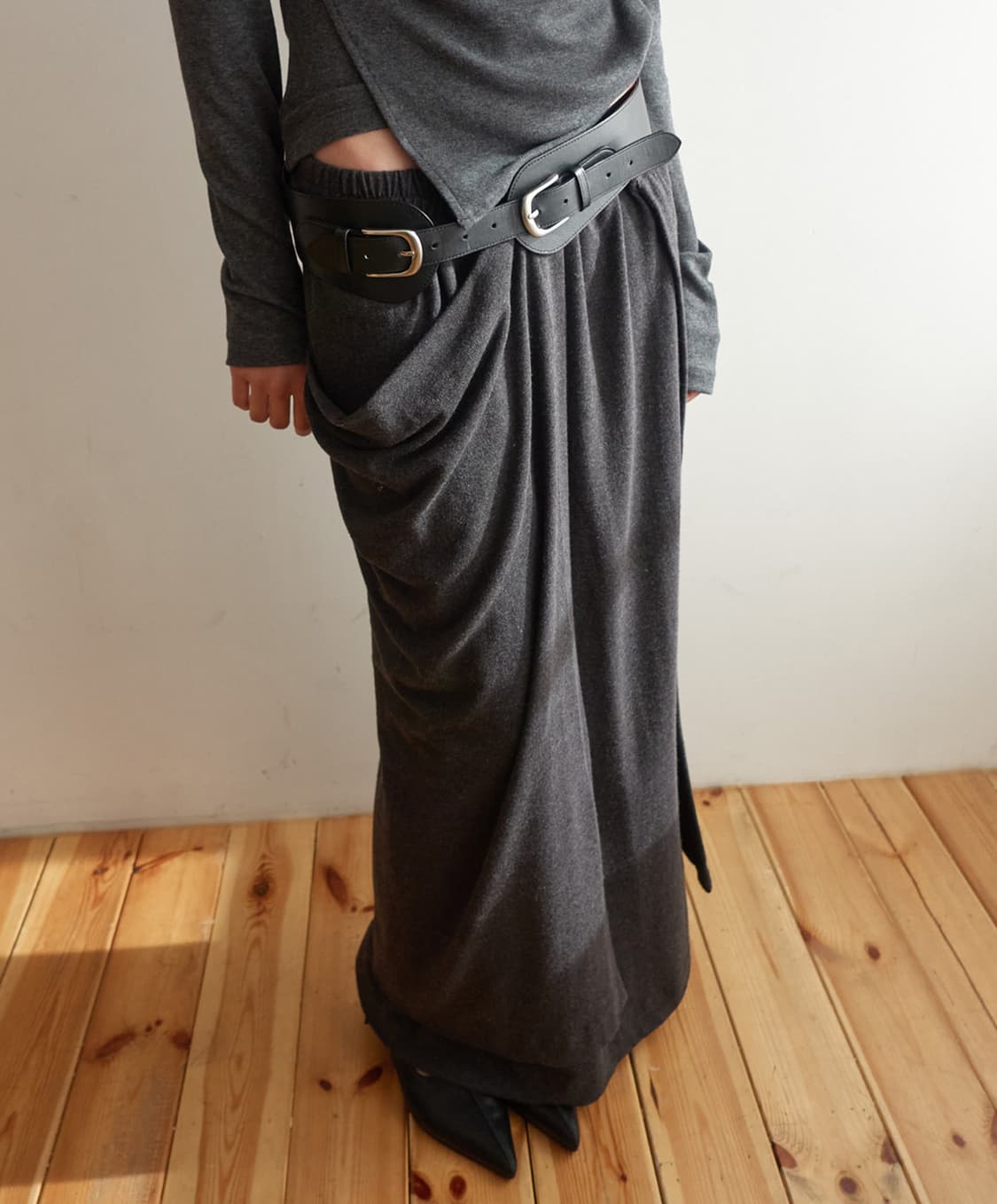 Cerric 세릭 드레이프 롱 스커트 차콜 2사이즈 상품이미지3