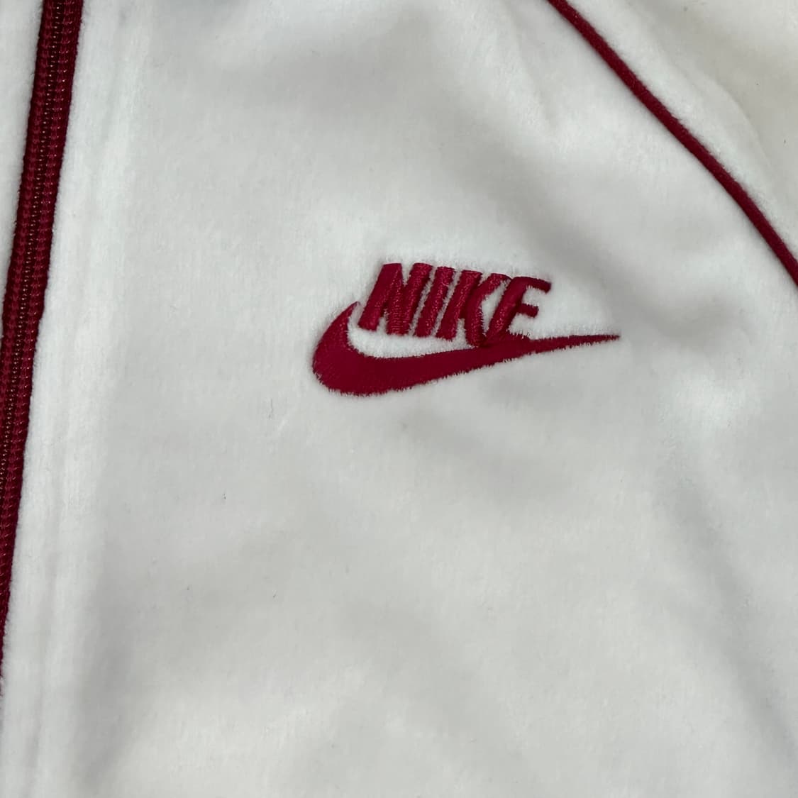 재팬 화이트 레드 벨벳 나이키 져지 집업 슬림 스포티 데코라 괴짜 상품이미지4