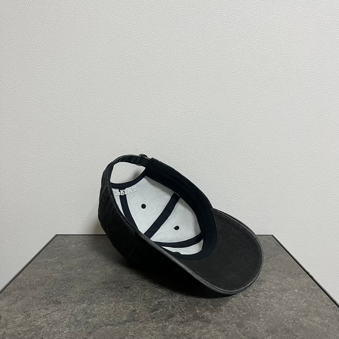 슈프림 멀티 컬러 로고 워시드 블랙 볼캡 모자 6패널 상품이미지7