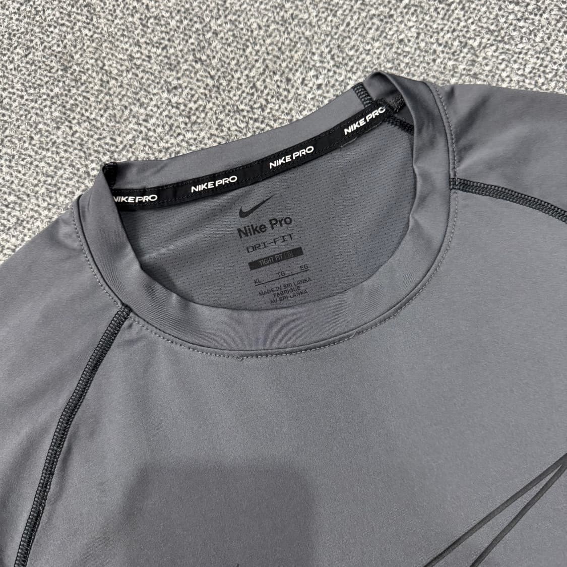 나이키 프로 드라이 핏 타이트핏 반팔 상품이미지3
