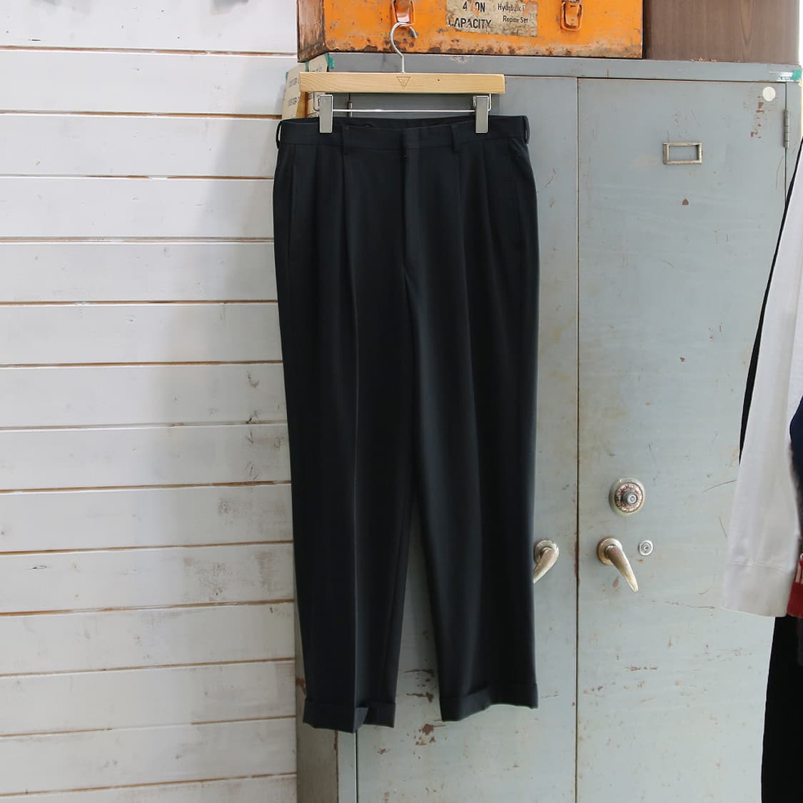 (착용컷) 브룩스 브라더스 울 수트 셋업 (남성용) 상품이미지3