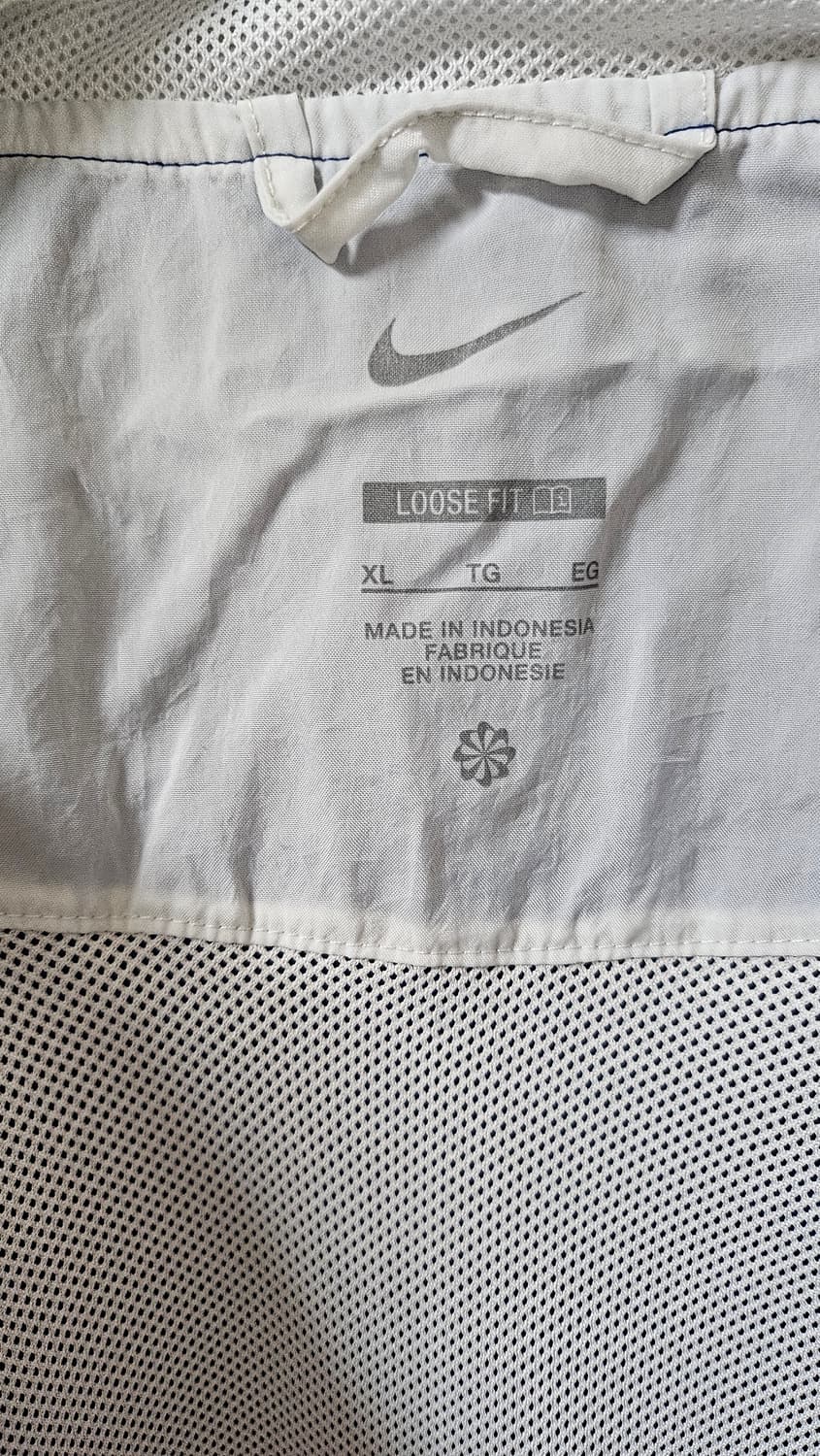 새 제품) 나이키 바람막이 판매 상품이미지3