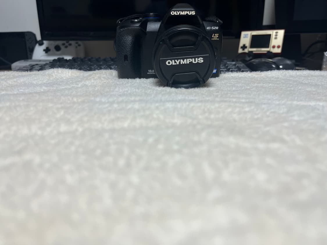 올림푸스 E-520 DSLR 카메라 상품이미지1