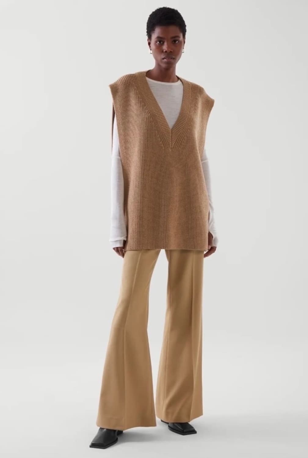 V-NECK KNITTED WOOL CAPE 상품이미지2