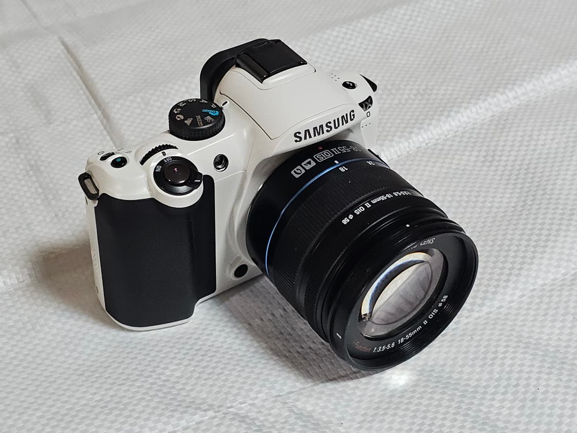 삼성 NX10 미러리스 카메라 18-55mm 렌즈 세트 상품이미지2