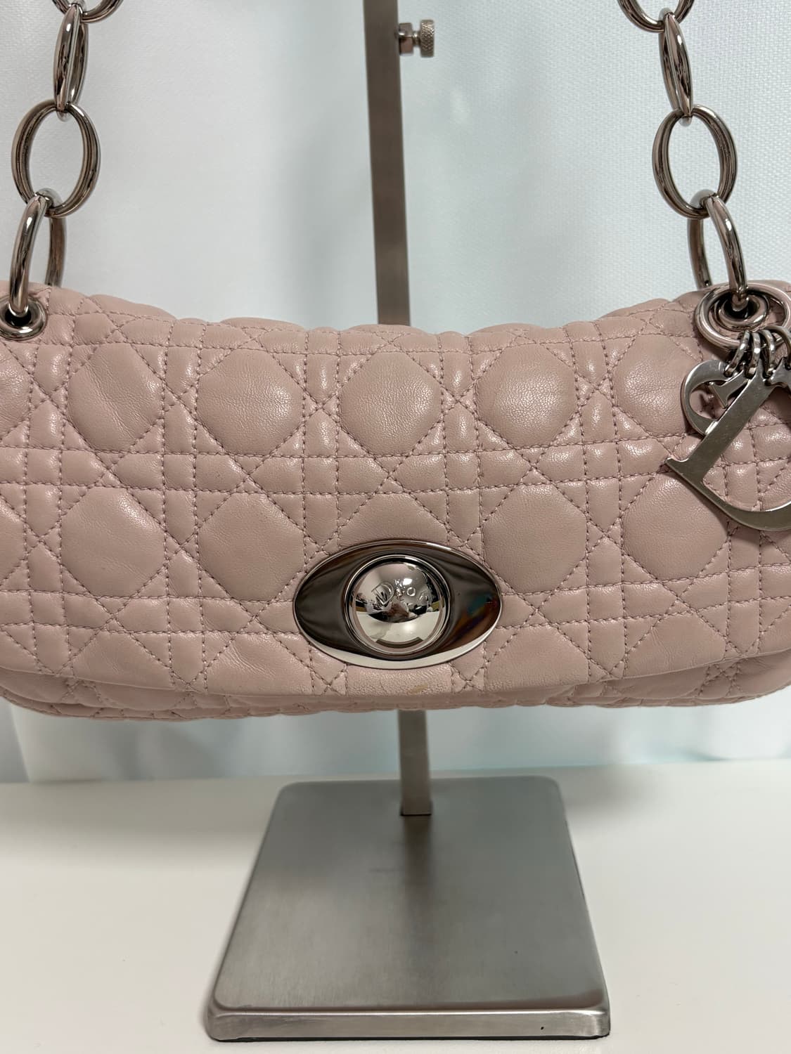 디올 까나쥬 랑데뷰 숄더백 상품이미지7