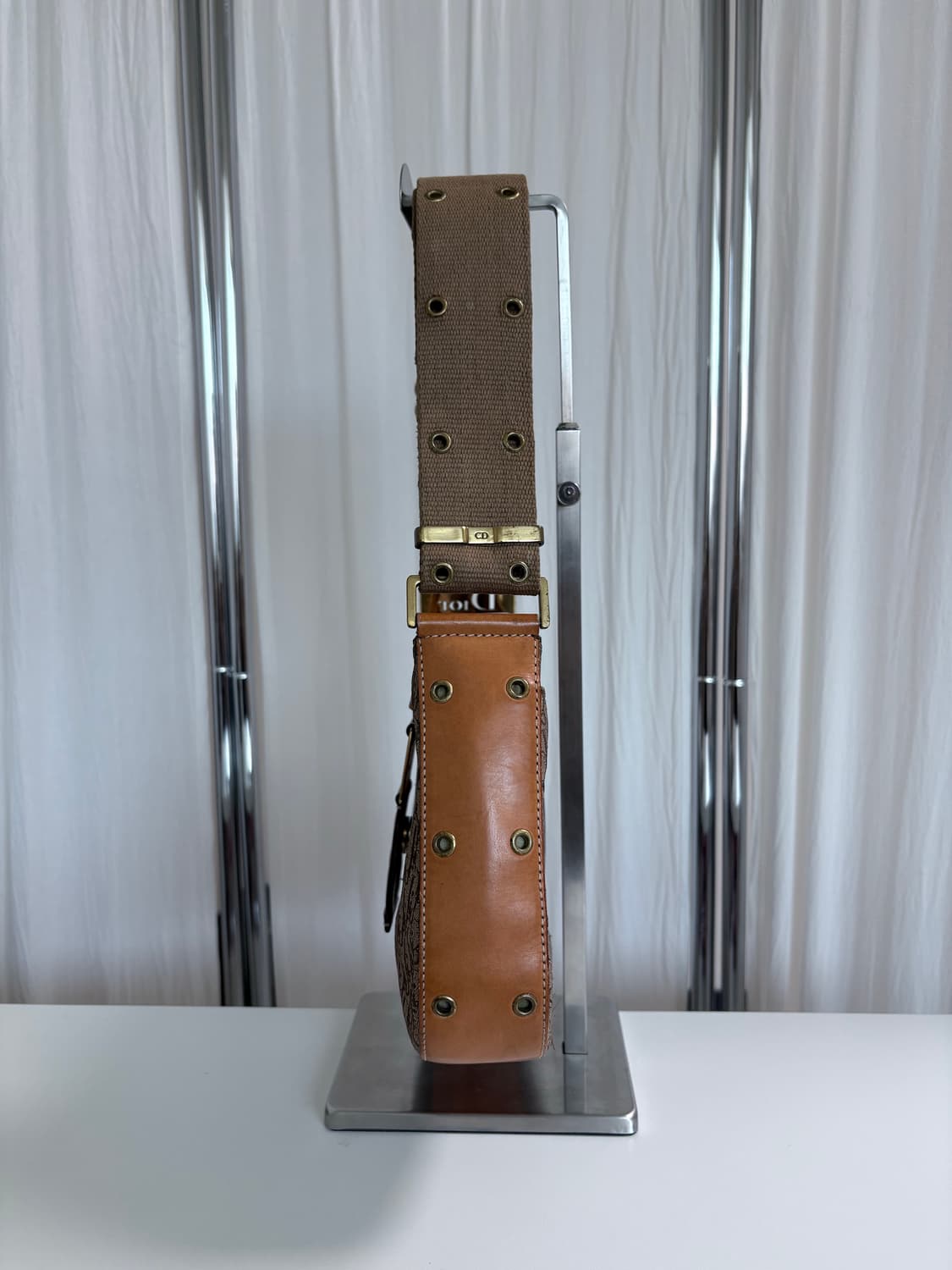 디올 스트릿시크 콜럼버스 호보백 상품이미지4