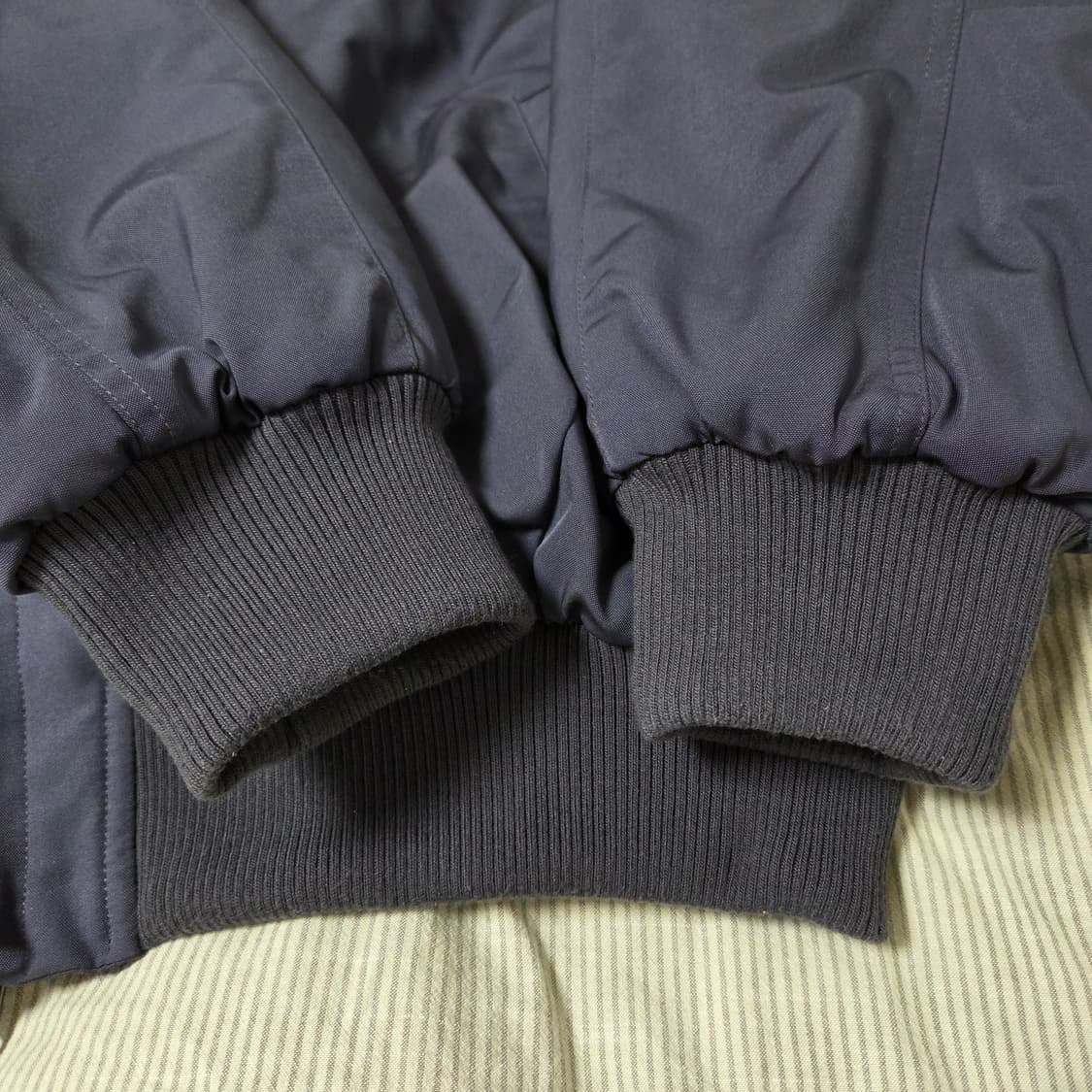 아모멘토 남성 리버시블 오버사이즈 시어링 점퍼 차콜 M / 자켓 유스 상품이미지6