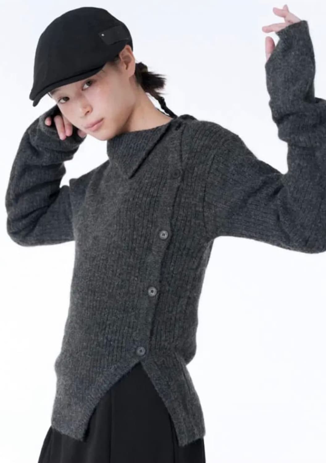 미세키서울 Side button knit CHARCOAL 상품이미지1
